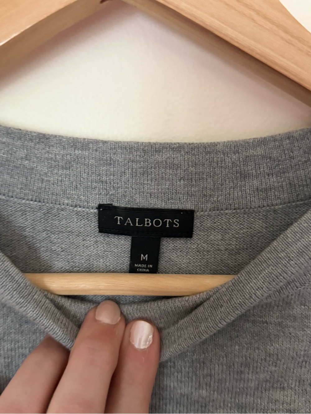 Talbots Gray Crewneck Sweater with White Snowflake Pattern - Picture 4 of 4
